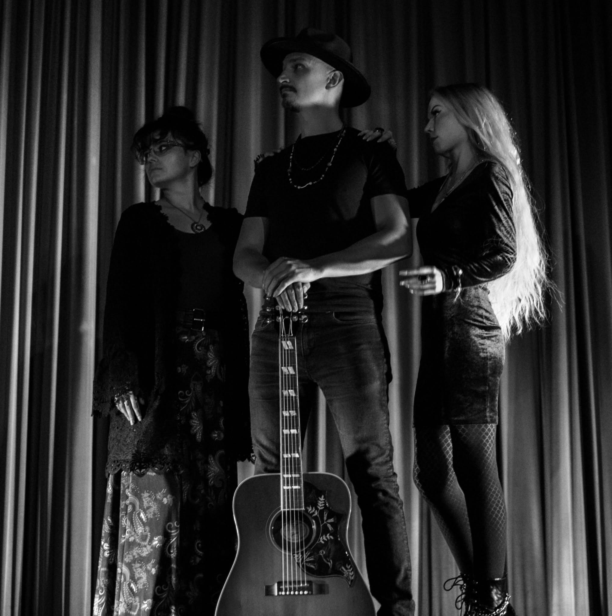 Velvet Coven - Live Music @ Chalet Bochetay